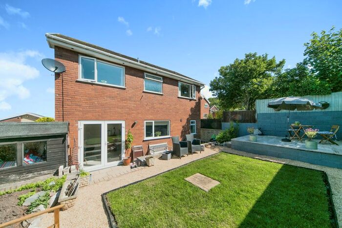 4 Bedroom Detached House For Sale In Parc Gwelfor, Dyserth, Denbighshire, LL18