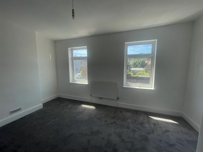 2 Bedroom Terraced House To Rent In Speranza Street, London, SE18