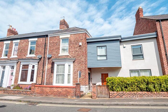 3 Bedroom Terraced House For Sale In Tunstall Vale, Ashbrooke, Sunderland, SR2