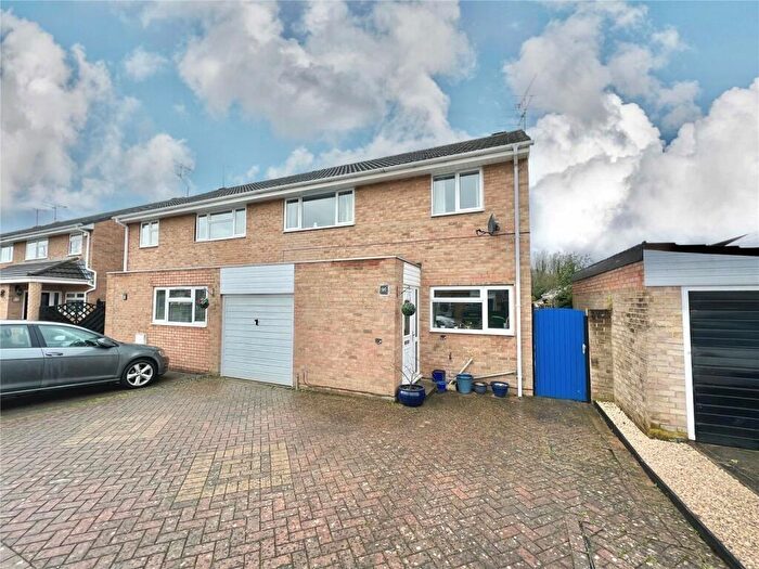 3 Bedroom Semi Detached House To Rent In Overbrook, Swindon, SN3