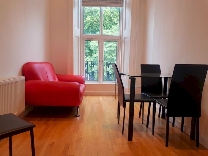 2 Bedroom Flat To Rent In London Street, Paddington, Lancaster Gate, W2