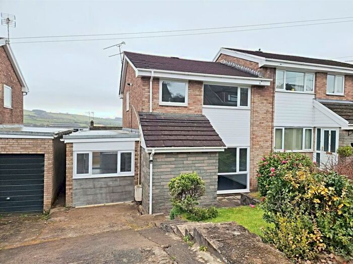 3 Bedroom Semi-Detached House To Rent In Holywell Road, Tonteg, Pontypridd, CF38