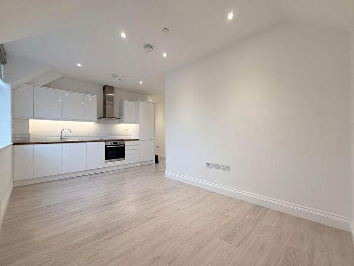 1 Bedroom Flat To Rent In Marlowes, Hemel Hempstead, HP1