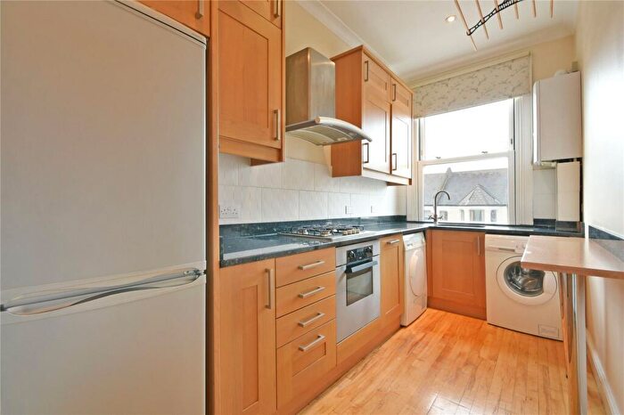 2 Bedroom Flat To Rent In Gladys Road, West Hampstead, NW6