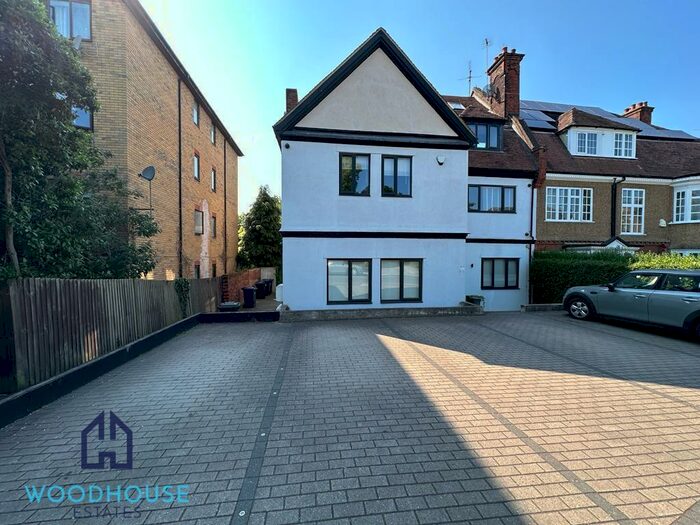 1 Bedroom Flat To Rent In Nether Street, London, N12