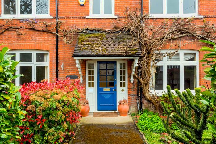 5 Bedroom Detached House To Rent In Portmore Park Road, Weybridge, KT13