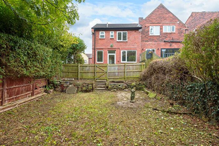 3 Bedroom Semi-Detached House For Sale In Whites Lane, Sheffield, S2