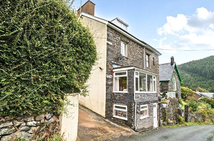 3 Bedroom Semi-detached House For Sale In Bronygan, Corris, Machynlleth, Gwynedd, SY20