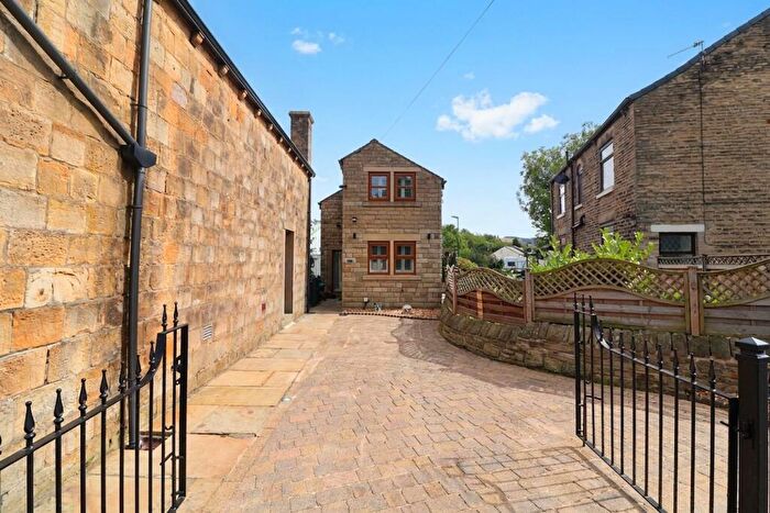 2 Bedroom Detached House For Sale In Woolley Bridge Road, Woolley Bridge, SK13