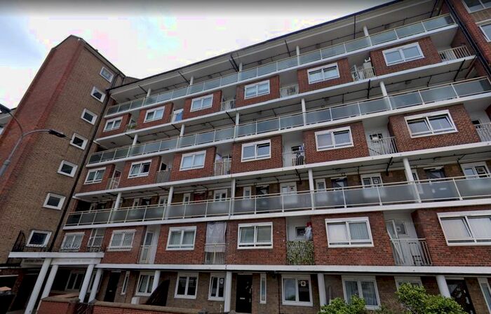 3 Bedroom Flat To Rent In Clem Attlee Court, London, SW6