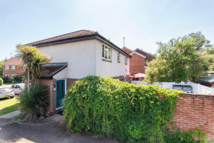 1 Bedroom End Of Terrace House For Sale In Markham Road, Capel, RH5