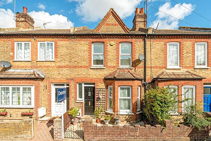 2 Bedroom Property To Rent In Mill Plat Avenue, Isleworth, TW7