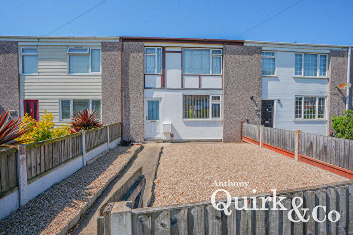 3 Bedroom Terraced House For Sale In Link Road, Canvey Island, SS8