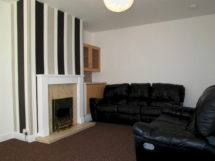1 Bedroom Terraced House To Rent In Adwick Place, Burley, Leeds LS4