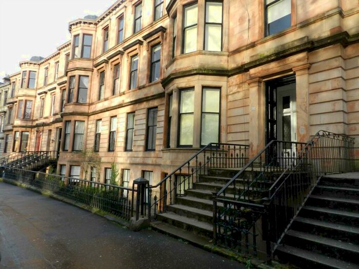 Studio To Rent In Room Queens Drive, Glasgow, G42