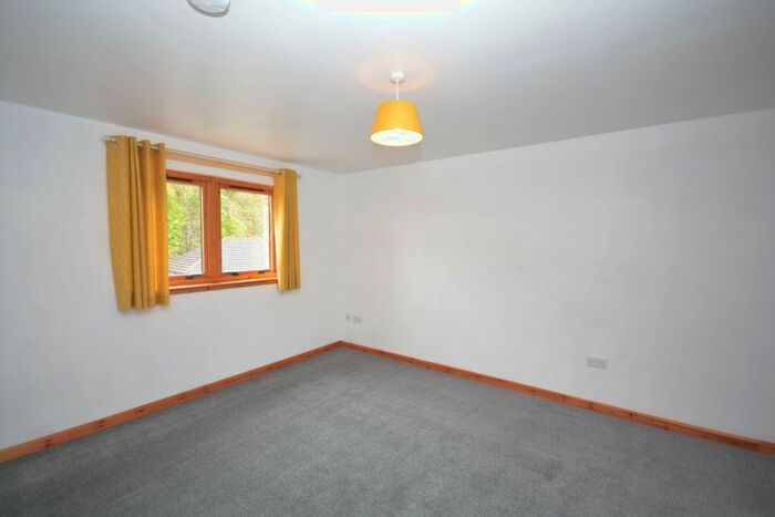 2 Bedroom Flat To Rent In Diriebught Road, Inverness IV2