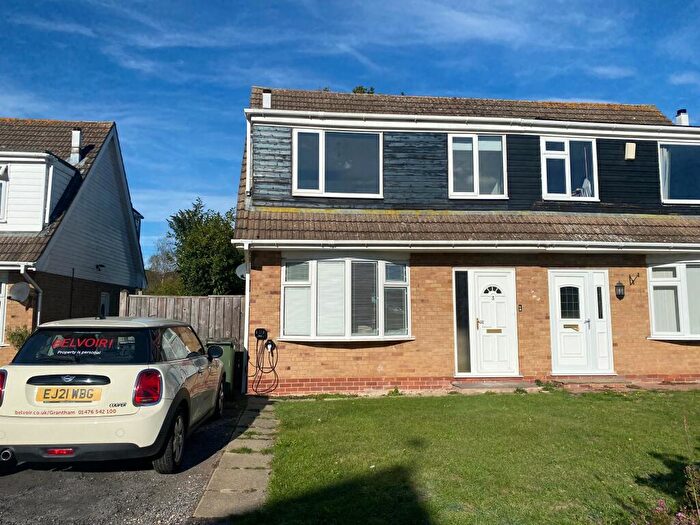 3 Bedroom Semi-Detached House To Rent In St. Marys Close, Bottesford, NG13