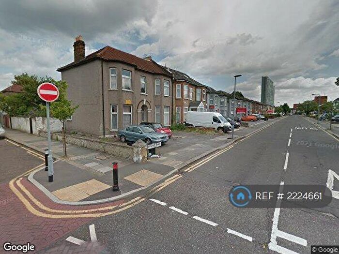 1 Bedroom Flat To Rent In Double Bedroom, Ilford, IG1