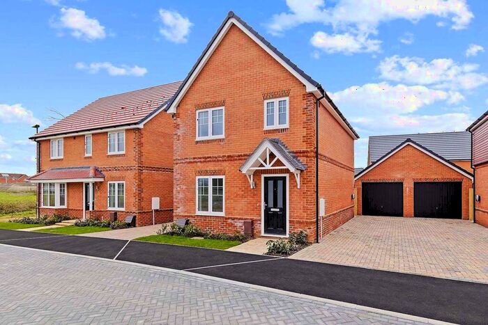 3 Bedroom Detached House For Sale In Sefter Road, Pagham, Bognor Regis, West Sussex, PO21