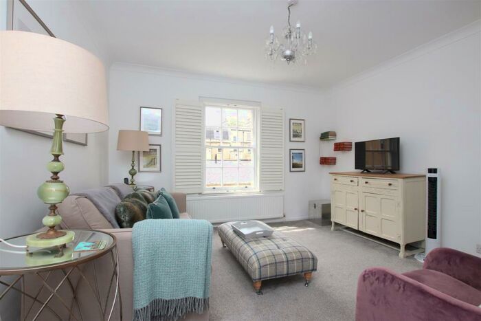 1 Bedroom Flat To Rent In Margarets Buildings, Bath, BA1