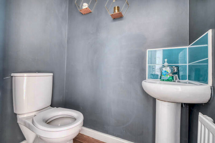 3 Bedroom Terraced House For Sale In Rounds Road, Worcester, WR5