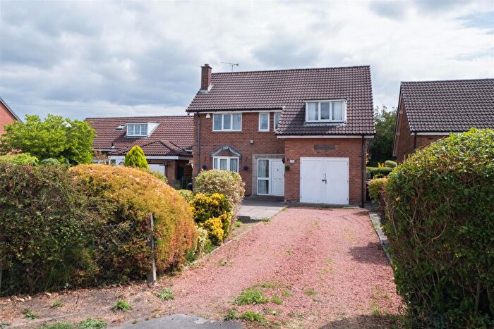 4 Bedroom Detached House For Sale In Chester Road, Hartford, Northwich, CW8