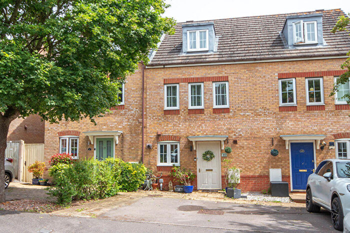 3 Bedroom Town House For Sale In Georgina Close, Hazel Farm, SO40