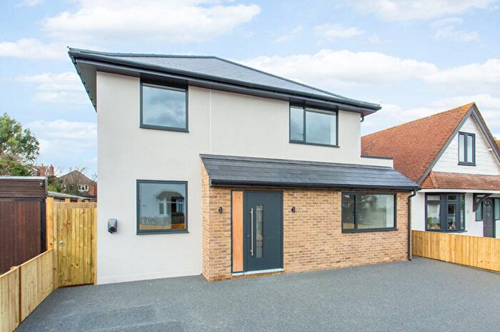 4 Bedroom Detached House For Sale In Manor Road, Whitstable, CT5