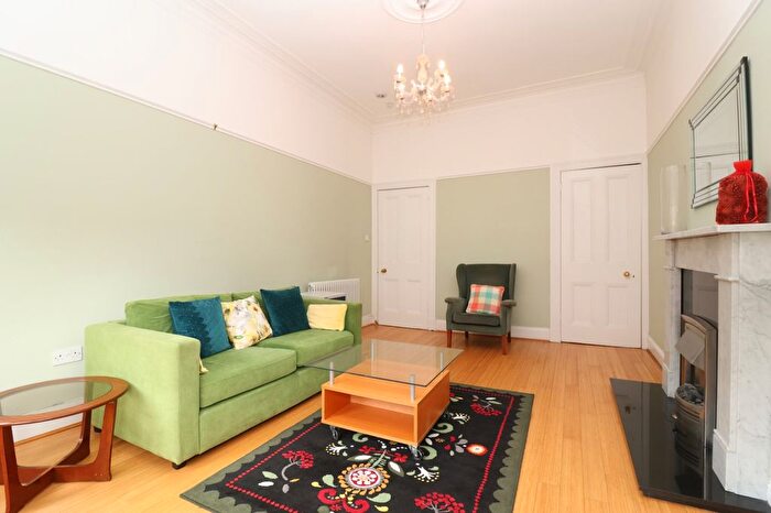 1 Bedroom Flat To Rent In Dudley Drive, Glasgow, G12