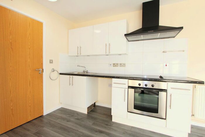 Studio To Rent In Tanworth Close, Northwood, Hillingdon, HA6
