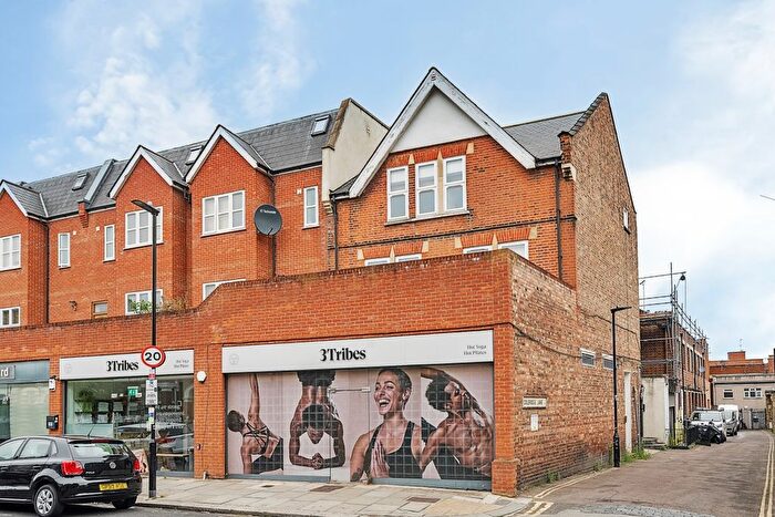 1 Bedroom Flat To Rent In Coleridge Road, London, N8