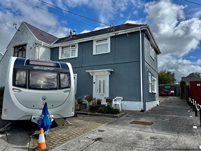3 Bedroom Semi-Detached House For Sale In Ger Yr Afon, Gwaun Cae Gurwen, Ammanford, SA18