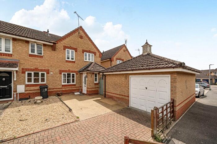 3 Bedroom End Of Terrace House For Sale In Buttercup Close, Thetford, IP24