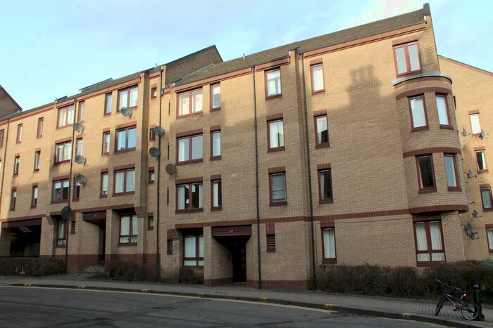 1 Bedroom Flat To Rent In / Upper Craigs, Stirling, FK8
