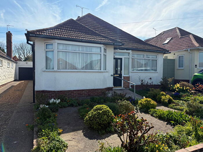 2 Bedroom Detached Bungalow For Sale In Botany Road, Broadstairs, CT10