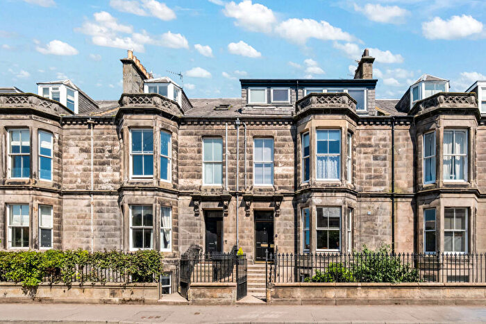 2 Bedroom Apartment For Sale In Alexandra Place, St Andrews, KY16
