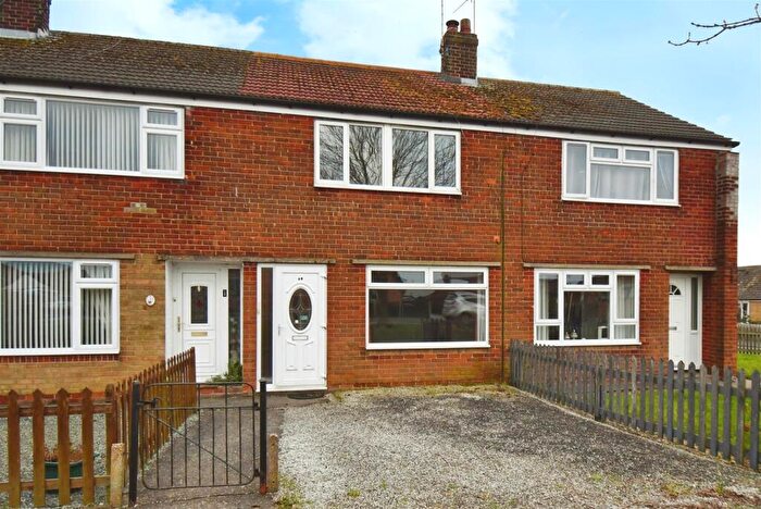 2 Bedroom Terraced House For Sale In Weghill Road, Preston, Hull, HU12