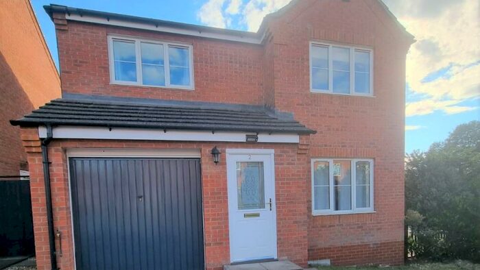 4 Bedroom Detached House To Rent In Lowry Close, Corby, NN18