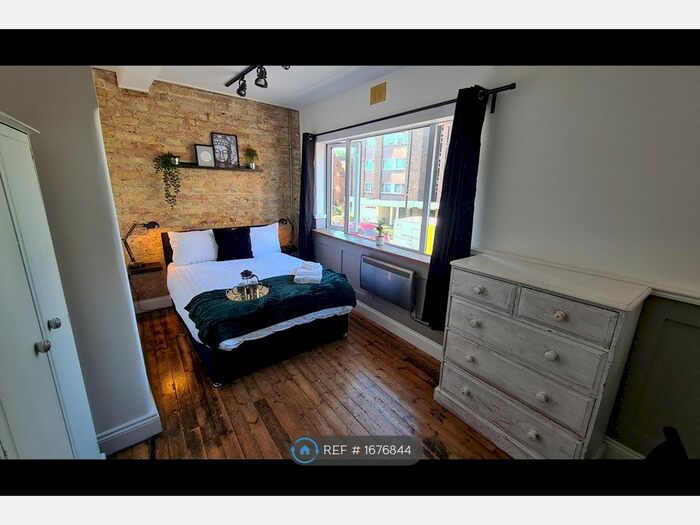 1 Bedroom Flat To Rent In Broadway West, Leigh-On-Sea, SS9