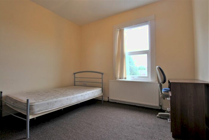 3 Bedroom Terraced House To Rent In St. Margaret Road, Coventry, CV1