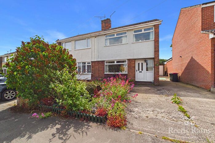 3 Bedroom Semi-Detached House For Sale In Northfield Drive, Woodsetts, Worksop, South Yorkshire, S81