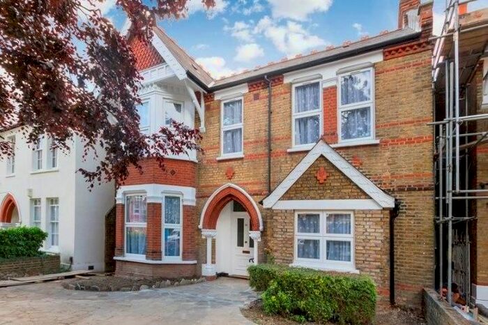 1 Bedroom Flat To Rent In Madeley Road, Ealing W5