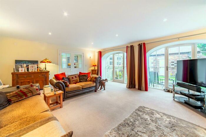 3 Bedroom Barn Conversion For Sale In East Brunton Wynd, Great Park, NE13