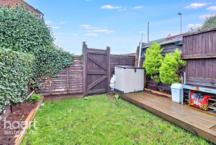 3 Bedroom Terraced House For Sale In Sundridge Drive, Chatham, ME5