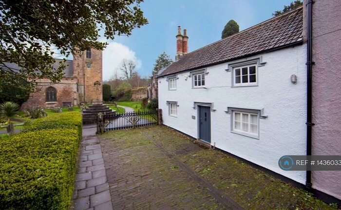 2 Bedroom Semi-Detached House To Rent In Church Close, Bristol, BS10