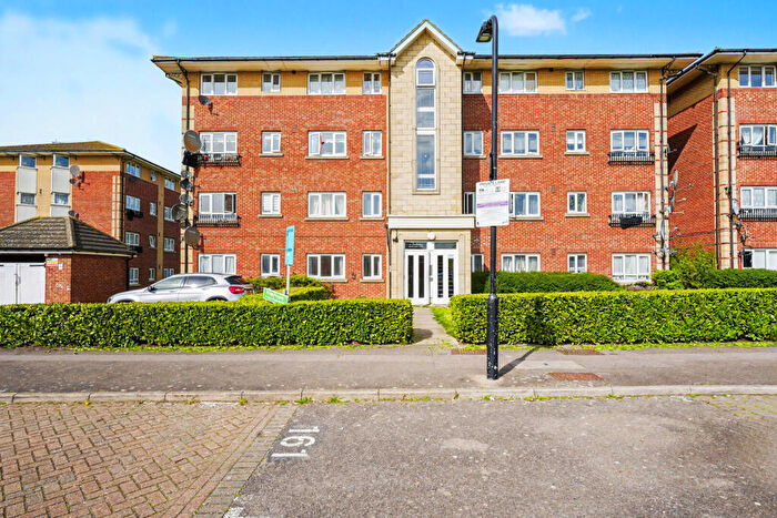 2 Bedroom Flat For Sale In Pentland Close, London, N9