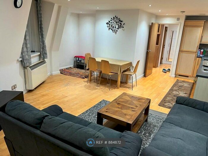 2 Bedroom Flat To Rent In Bluepoint Court, Harrow, HA1