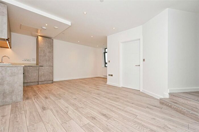 1 Bedroom Flat For Sale In Cresta House, Alma Street, Luton, LU1