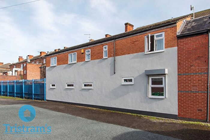 2 Bedroom Flat To Rent In Radford Road, Nottingham, NG7