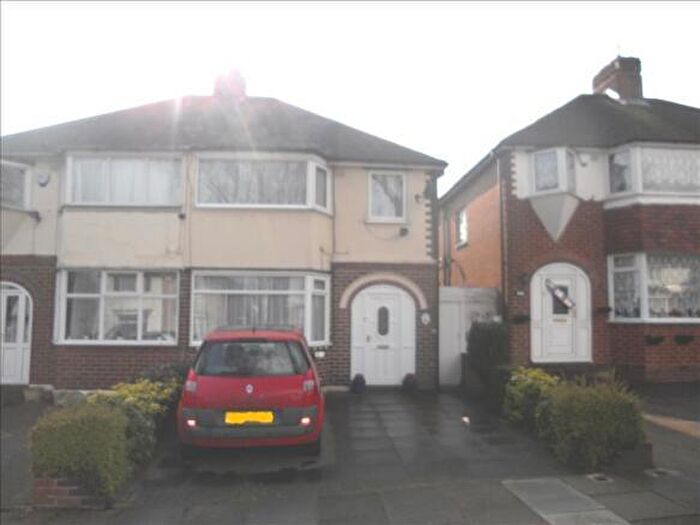 3 Bedroom House To Rent In Perry Wood Road, Birmingham, B42